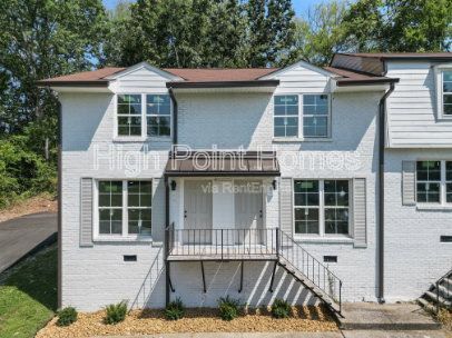 Building Photo - 400 Gallery Ln