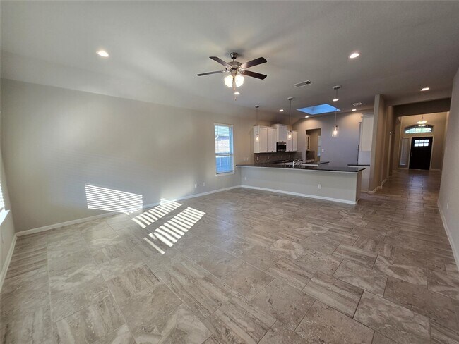 Building Photo - 511 Yellow Bullhead Ct