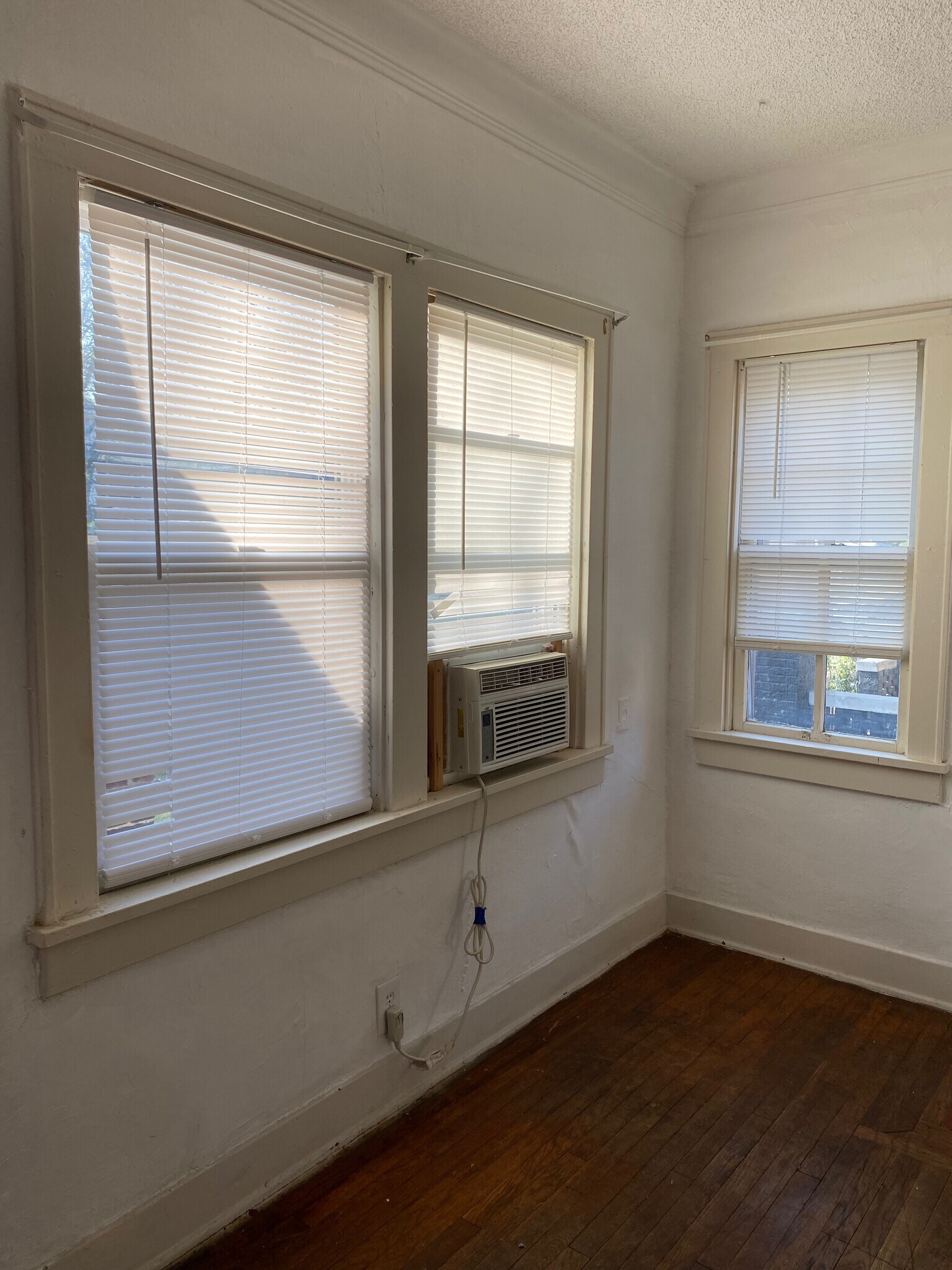 Building Photo - 517 N G St