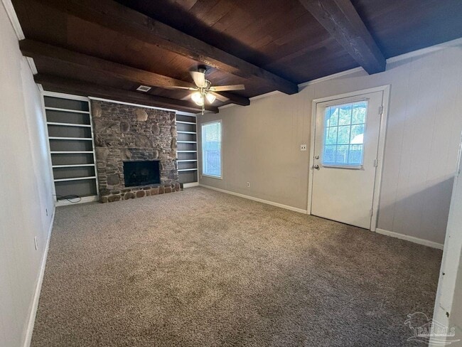 Building Photo - 1017 Great Oaks Dr