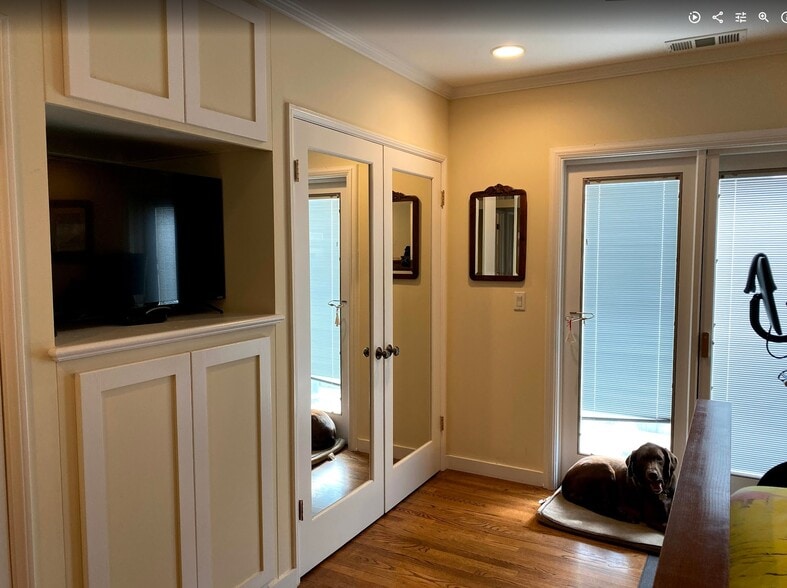 Building Photo - 3344 Virginia Ave