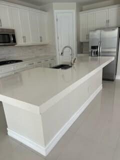 Building Photo - 8935 Watercrest Cir W