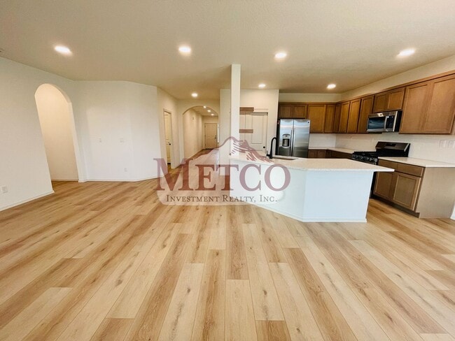 Building Photo - Be the First to live in this Beautiful New Home!!