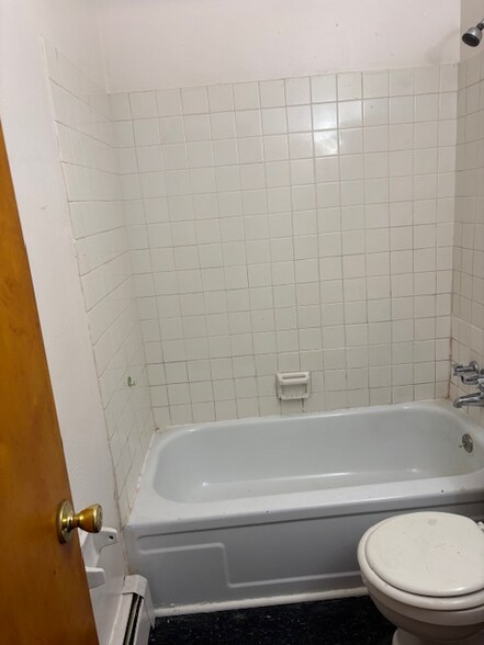 Building Photo - 230 Ambridge Ave