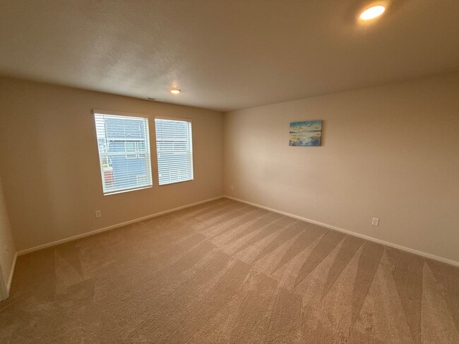 Building Photo - 4770 Daiquiri Ave NE