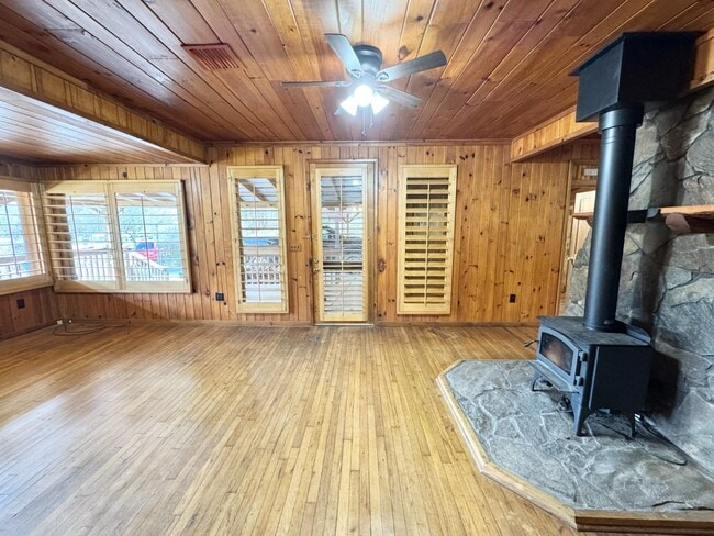 Building Photo - 456 Picklesimer Rd