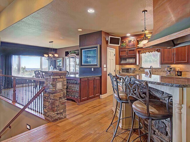 Building Photo - 7975 Ruststone Ct