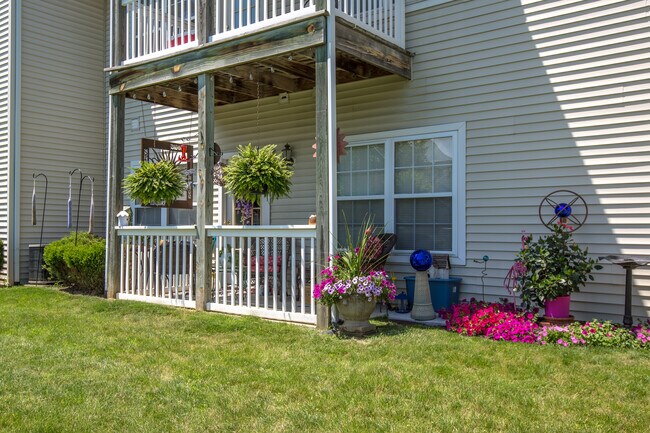 Building Photo - 1600 Pelton Park Dr