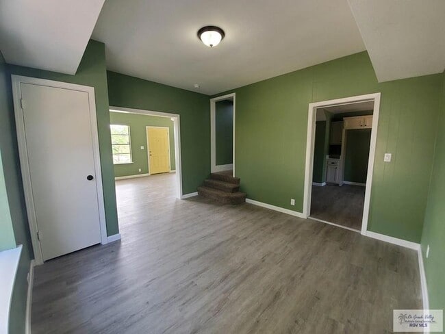 Building Photo - 510 W Buchanan St