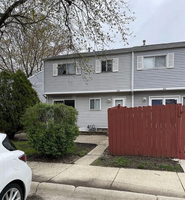 Building Photo - 414 Hallmark Ln