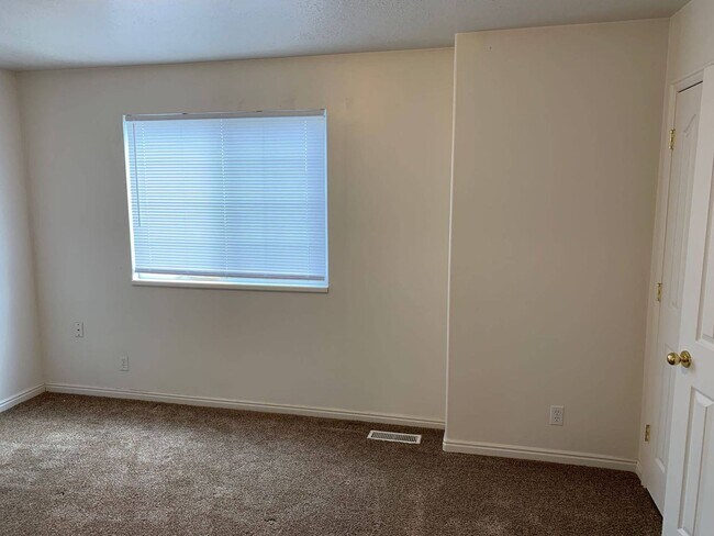 Building Photo - 1728 N 1500 W