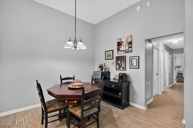 Building Photo - 77 Jardin De Mer Pl
