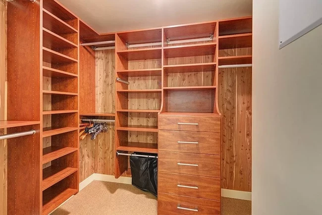 California Closet - 909 5th Ave