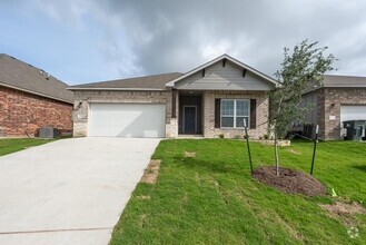 Building Photo - 738 Friar Tuck Dr