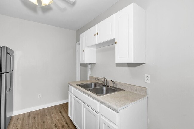 Building Photo - Cute 1 bedroom in Old Towne!