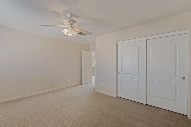 Building Photo - Gorgeous 4 Bedroom Home in Phoenix!