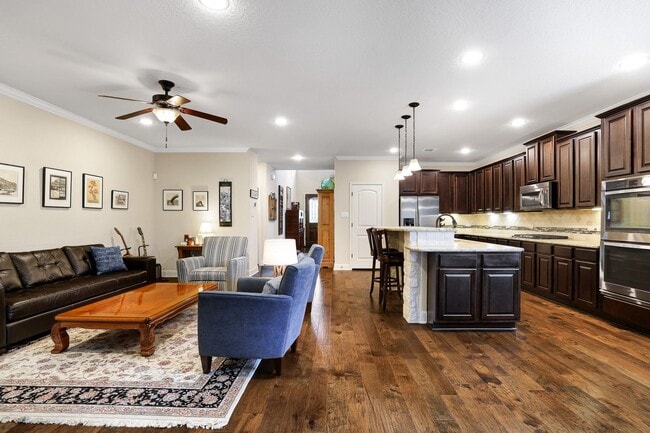 Building Photo - 28565 Willis Ranch