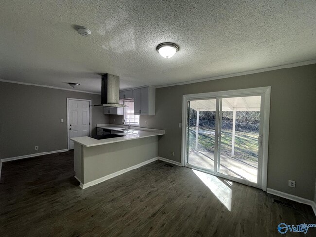 Building Photo - 4708 Lumary Dr NW