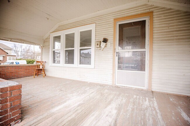 Building Photo - 1101 Radcliffe Dr