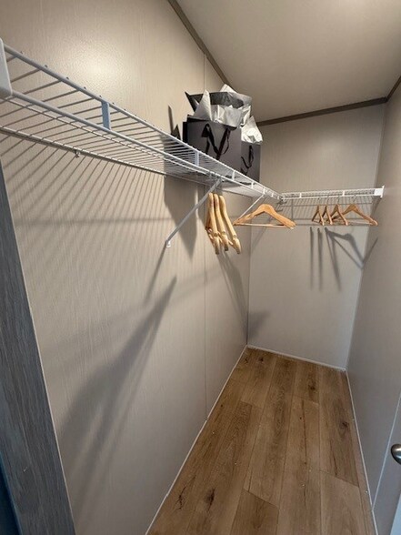 Building Photo - 15953 S Flores Rd