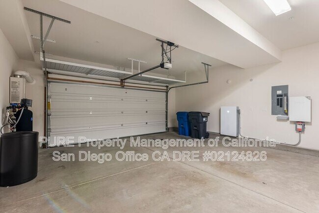 Building Photo - 1181 Via Lucero