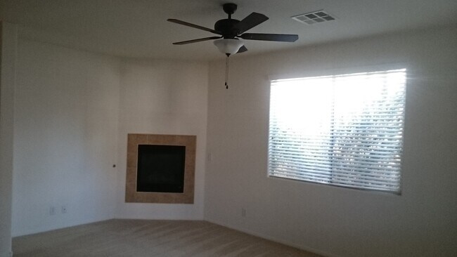 Building Photo - 65 Sertata Ct