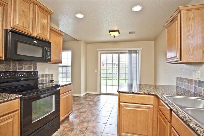 Building Photo - 4095 W Spring House Dr