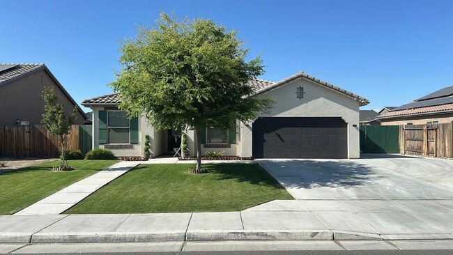 Primary Photo - 5806 Blue Spruce Ave