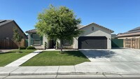 Building Photo - 5806 Blue Spruce Ave