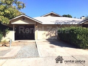 Building Photo - 3090 W Queens Cir
