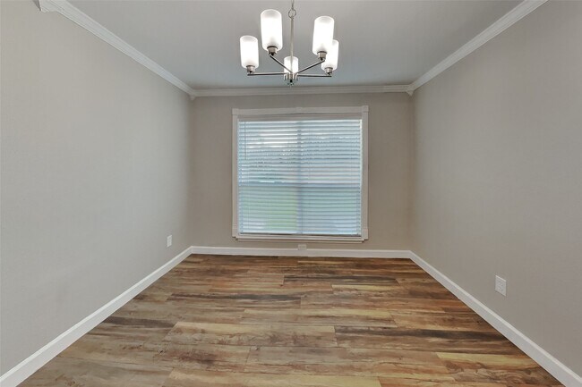 Building Photo - 9211 Wandsworth Dr