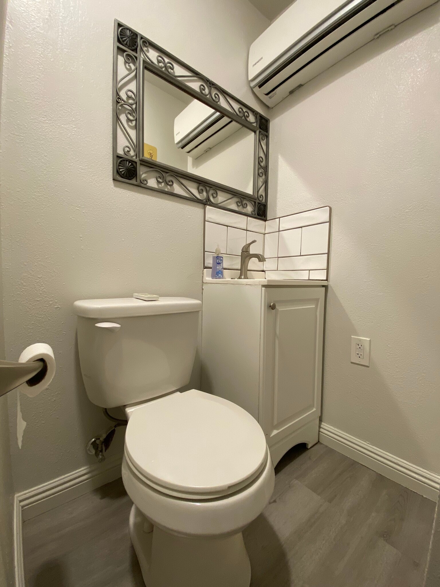 Building Photo - 13922 Frame Rd