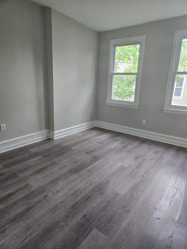 Building Photo - 1226 E Chelten Ave