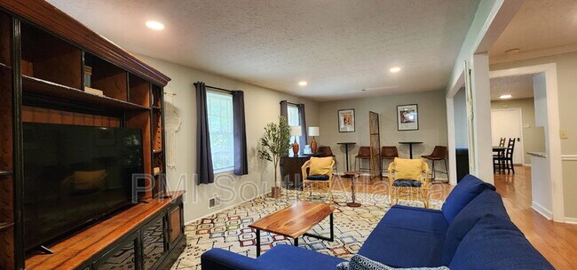 Building Photo - 150 Timberland Trail