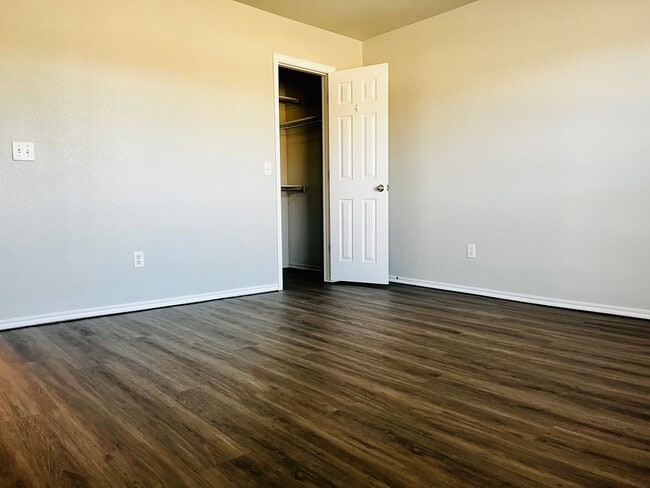 Building Photo - Updated 3BD 2BA Home Located in a Great Norman Neighborhood!!