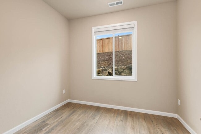 Building Photo - 25800 203rd Ave SE