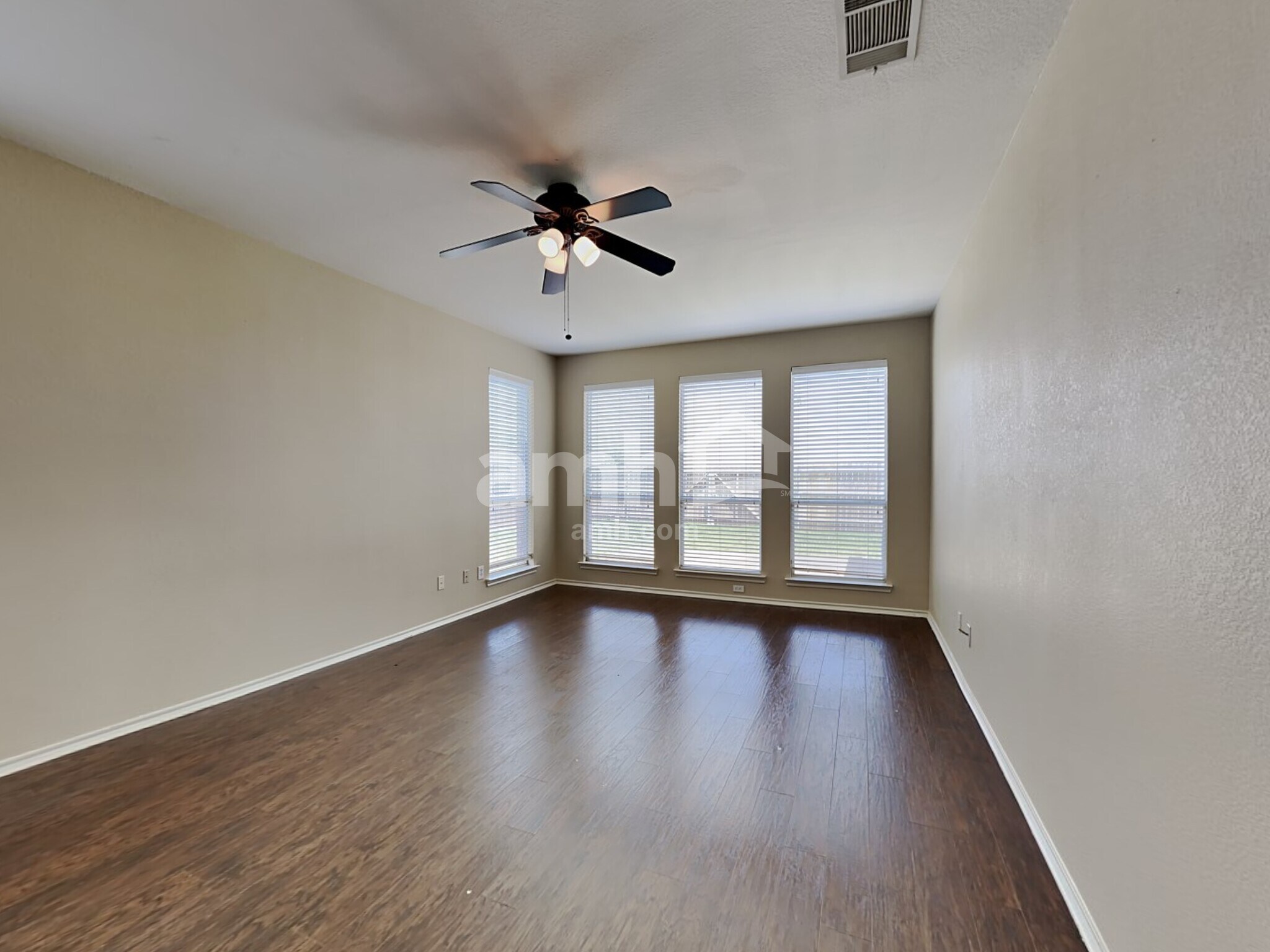 Building Photo - 58 N Highland Dr