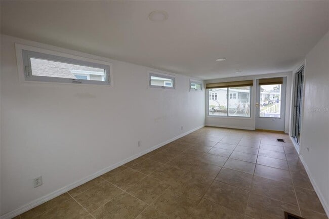 Building Photo - 248 Philadelphia Blvd