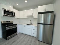 Building Photo - 11517 Balboa Blvd