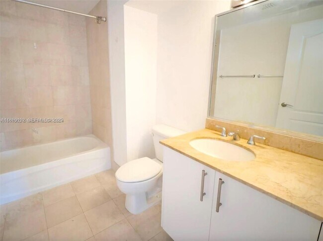 Building Photo - 2701 SW 3rd Ave