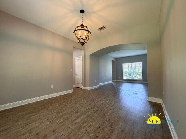 Building Photo - 8565 Holley Hills Cir