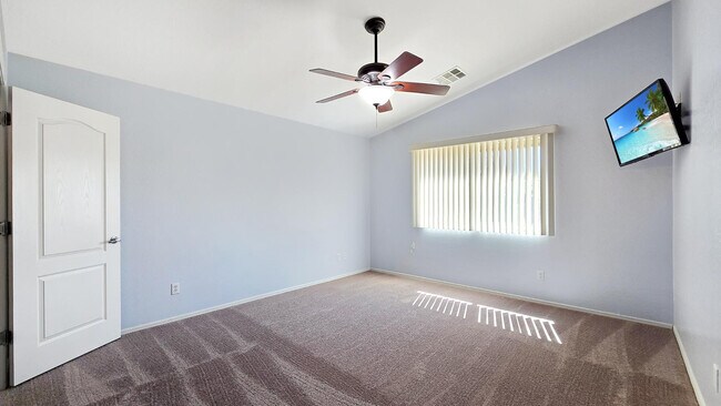 Building Photo - 16640 N 153rd Ct