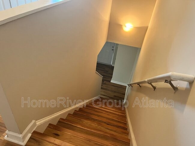 Building Photo - 11424 S Grove Dr