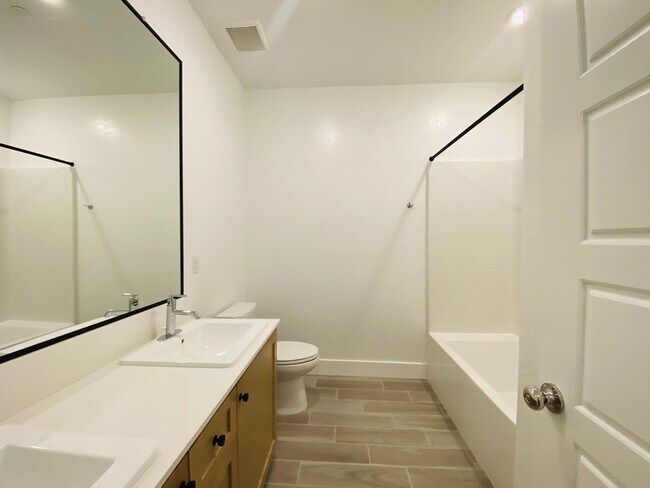 Building Photo - $2,295 + $100 Solar, Copper Ave. & Willow,...