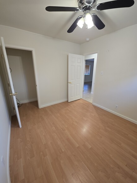 bed 2 - 7637 N Claybeck Ave