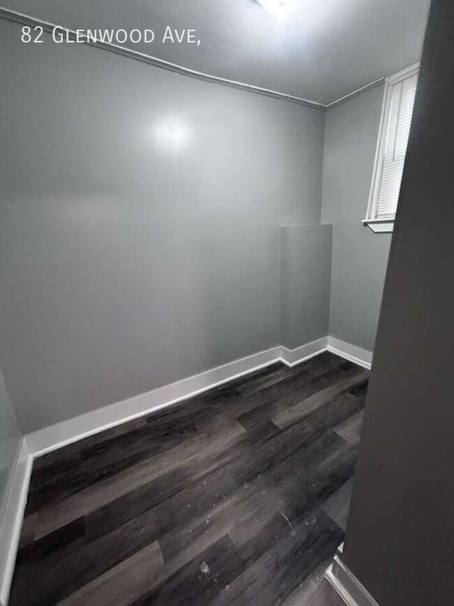 Building Photo - 82 Glenwood Ave