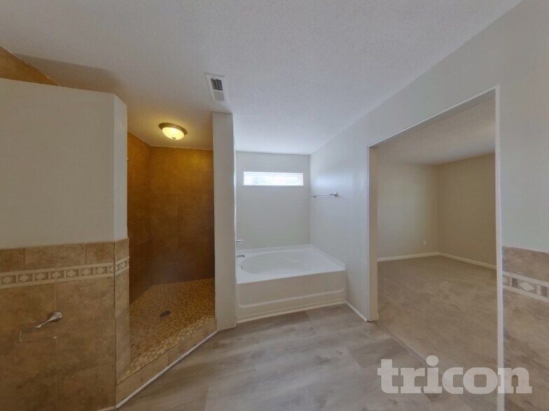 Building Photo - 237 Tea Olive Ave