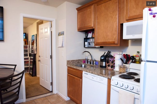 Building Photo - 1117 N 11th St