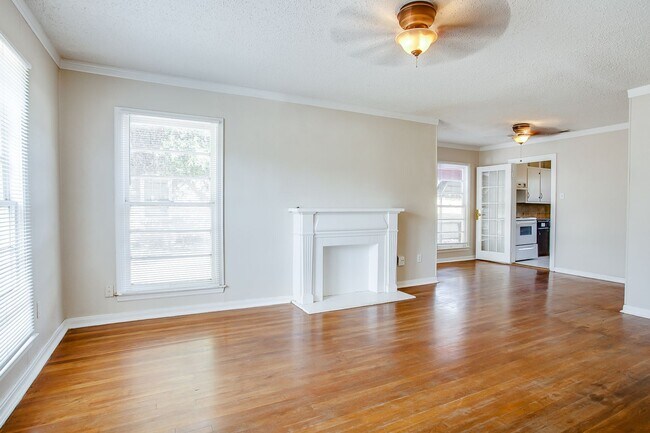 Building Photo - 2516 33rd St