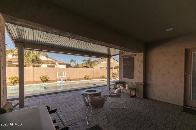 Building Photo - 20194 E Raven Dr